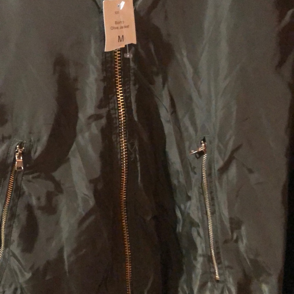 Jacket - Picture 3 of 4